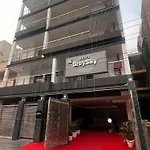 Hotel Grey Sky